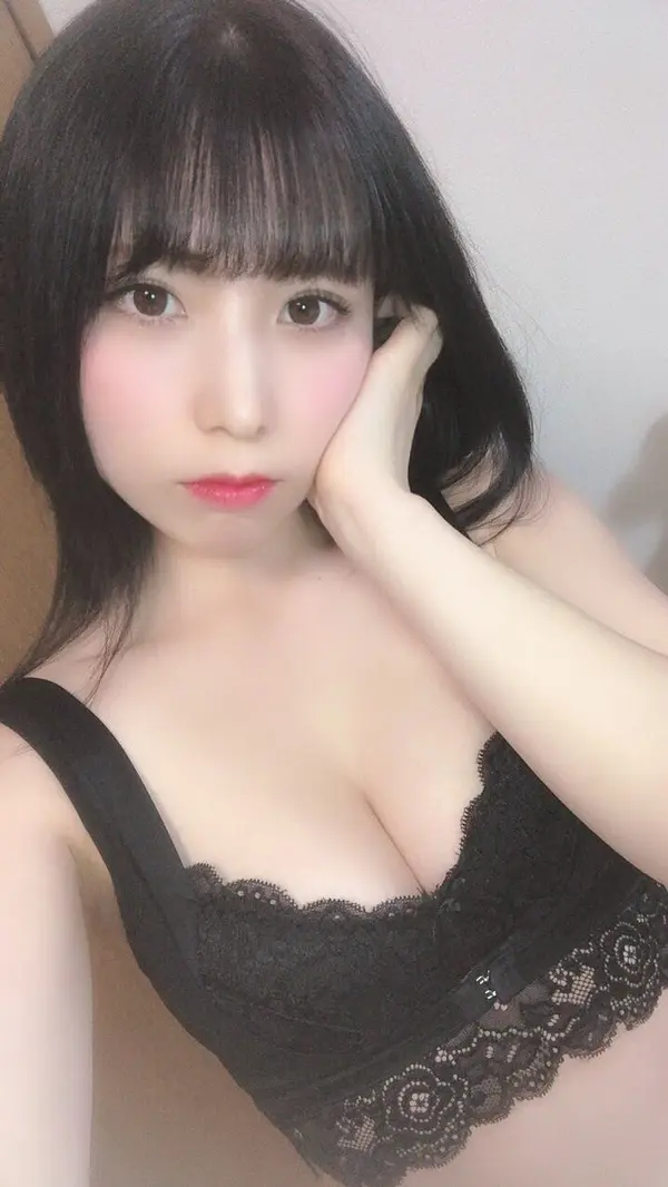 下着姿の彼女ってエロいよねぇーｗｗｗ可愛いブラジャーしちゃって匂い嗅ぎたいーｗｗｗ | 素人エロ画像やったる夫 91 044015 1