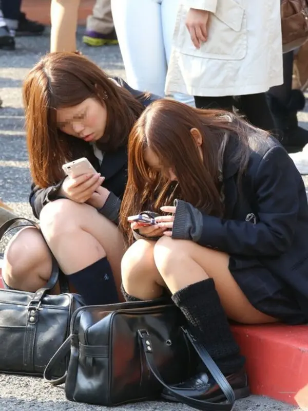 最近の女子高生の太ももってエロ過ぎない？ｗ 83 049356 1