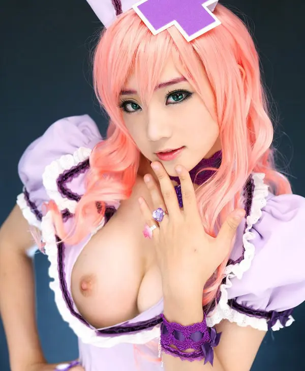 【コスプレ エロ画像】おっぱいや股間を露出しちゃうエッチなコスプレイヤー | エロ画像が見たいんだ！ 51 057074