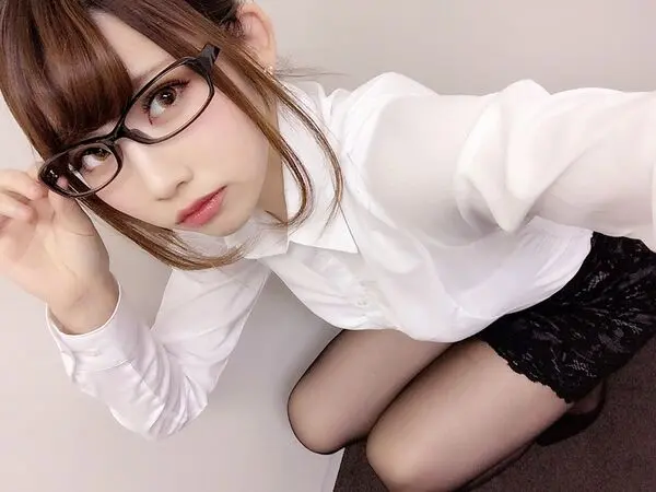 普通の子よりメガネかけた真面目そうな女がエロい方がもえるだろｗ 17 242740