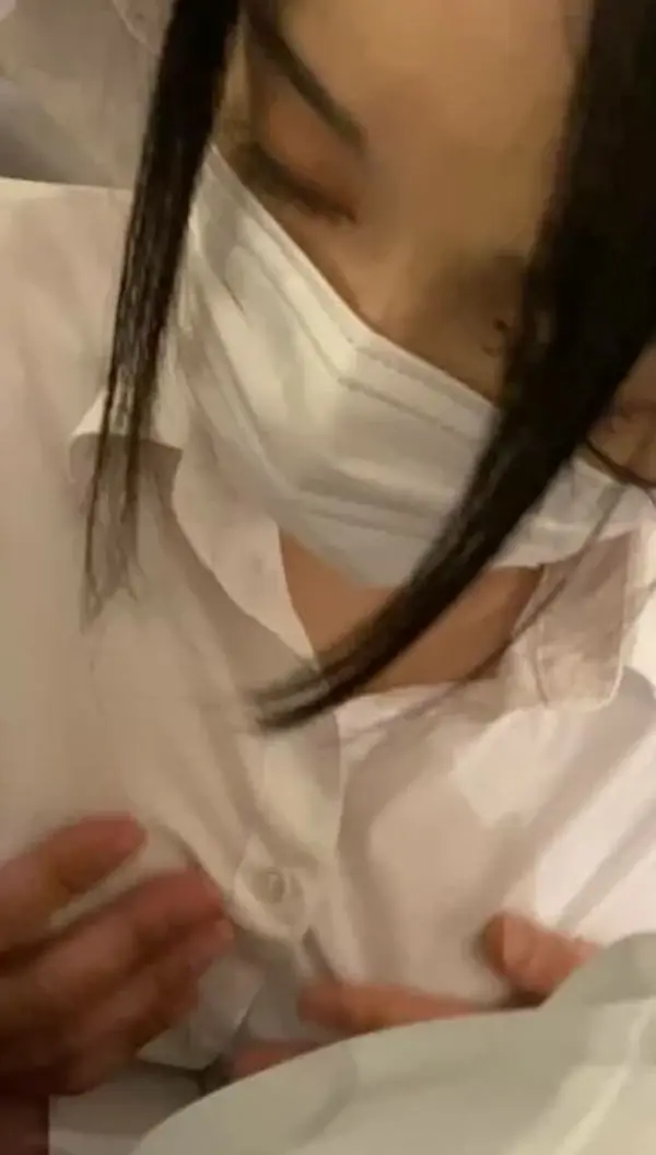 主観痴漢エロ画像293枚 満員電車で密着する女の服に手をすべらせ乳房や陰部を撫でたくるシチュ集めてみた | おっぱいさん。 343 298873