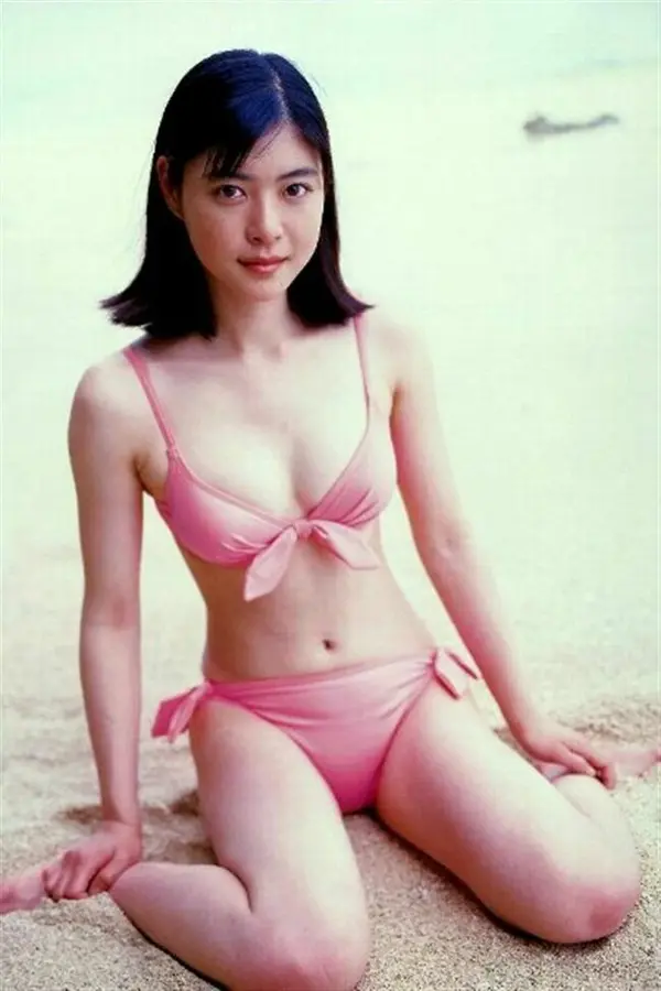 上野樹里 エロ画像 水着おっぱいから濡れ場・胸チラまで集めてみた | おっぱいさん。 77 512342