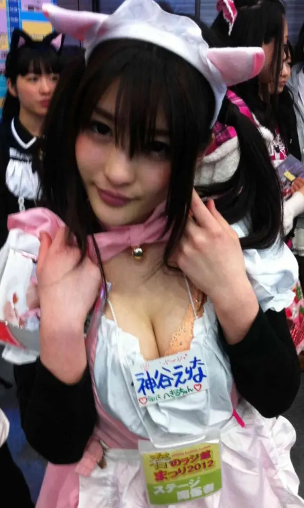 神谷えりなっていうコスプレっ子がEカップ巨乳で可愛い | おっぱいさん。 57 533267