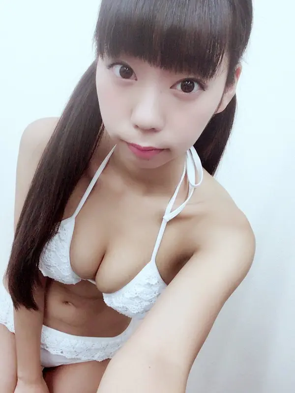 童顔爆乳の青山ひかるちゃんにパイズリをお願いしたい… (36枚) | おっぱいさん。 81 551213