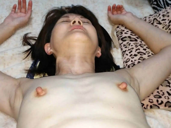 貧乳熟女さんのエロ画像 - 性癖エロ画像　センギリ 61 img 68005cd733fca