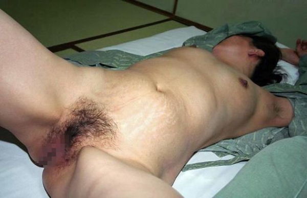 浴衣がはだけた状態で寝ちゃってる女の子のエロ画像！昨夜はお楽しみでしたねｗ 67 img 695b88076e74d