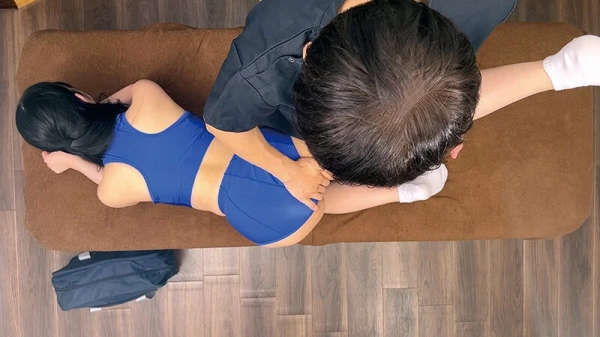 【抜けるエロ画像】巨乳のお姉さんとのセックスやエロい整体など！（43枚） | エロ画像ギャラリー 67 img 69a7febc4f8b2