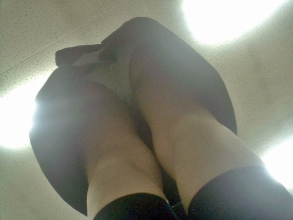 元気に働くOLさんのパンチラ画像！めっちゃパンツの中蒸れてそうｗ 61 img 69edde7e7c8e8