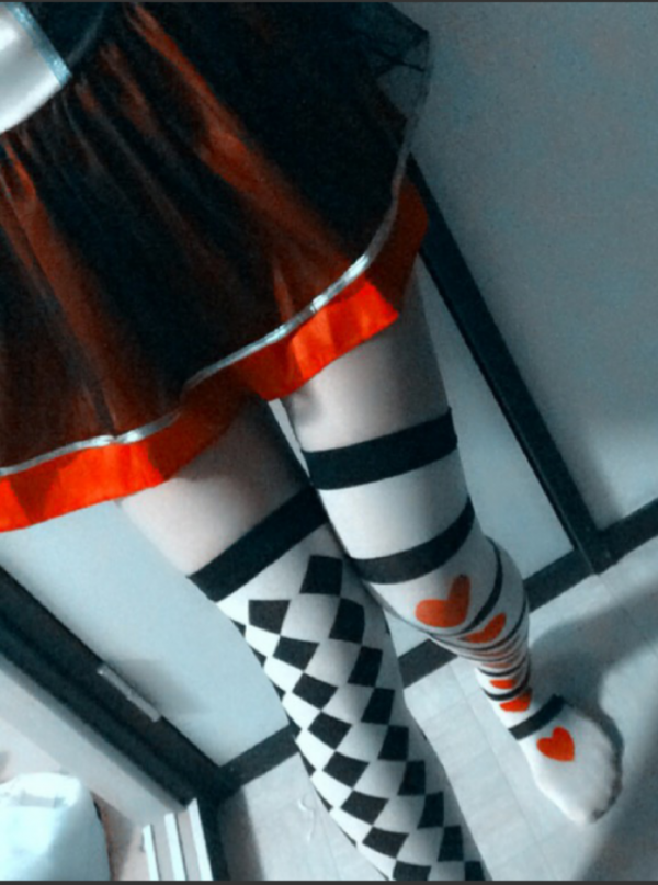 変態女子が自撮りで黒ニーソックス晒してるwww何故か可愛い子ばかりで草www | 素人エロ画像やったる夫 61 img 69f71994808fc