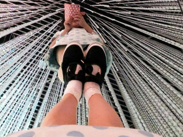 逆さ撮りする自撮り女子のエロ画像 - 性癖エロ画像　センギリ 67 img 6a30aae4c1d05