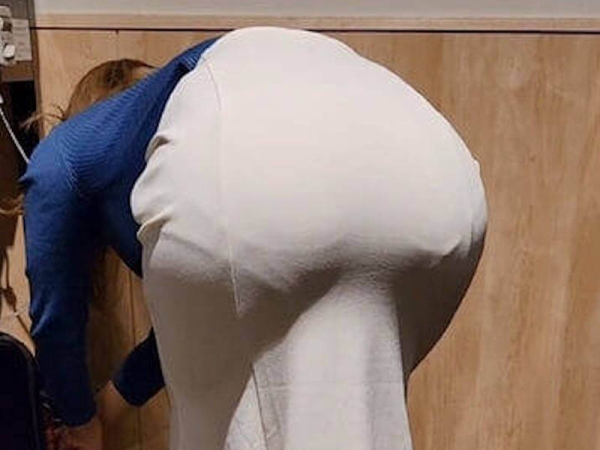 体勢がエロい前屈み透けパン画像 - 性癖エロ画像　センギリ 107 img 6a5eeb0d5a641