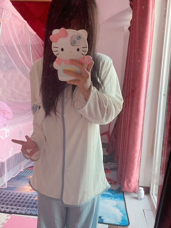 マジでエッチな巨乳おっぱいを美人OLがネットうｐ中だぁーｗｗｗｗｗｗｗｗｗｗｗ | 素人エロ画像やったる夫 101 img 6a92aa1d07fdd