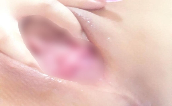 自分でおまんこ晒しちゃうエッチな素人女子の画像！どこで会えるんだｗ 163 img 6abf98f721fc3