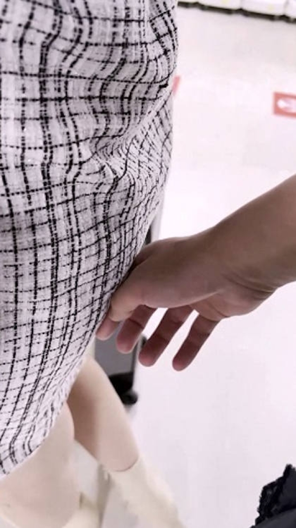 服越しに女体を触るエロ画像 - 性癖エロ画像 センギリ 54 服越しに女体を触るエロ画像 - 性癖エロ画像 センギリ 53 img 68fece7004949