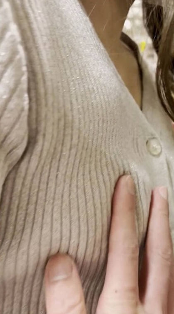 服越しに女体を触るエロ画像 - 性癖エロ画像 センギリ 80 服越しに女体を触るエロ画像 - 性癖エロ画像 センギリ 79 img 68fece79b40dc