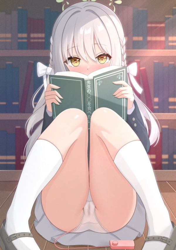 服の下から何か音がする…? アソコにバイブやローター仕込まれて放置されたり、連れまわされたり…な女の子画像♪ 46 服の下から何か音がする…? アソコにバイブやローター仕込まれて放置されたり、連れまわされたり…な女の子画像♪ 45 img 6905499a89641