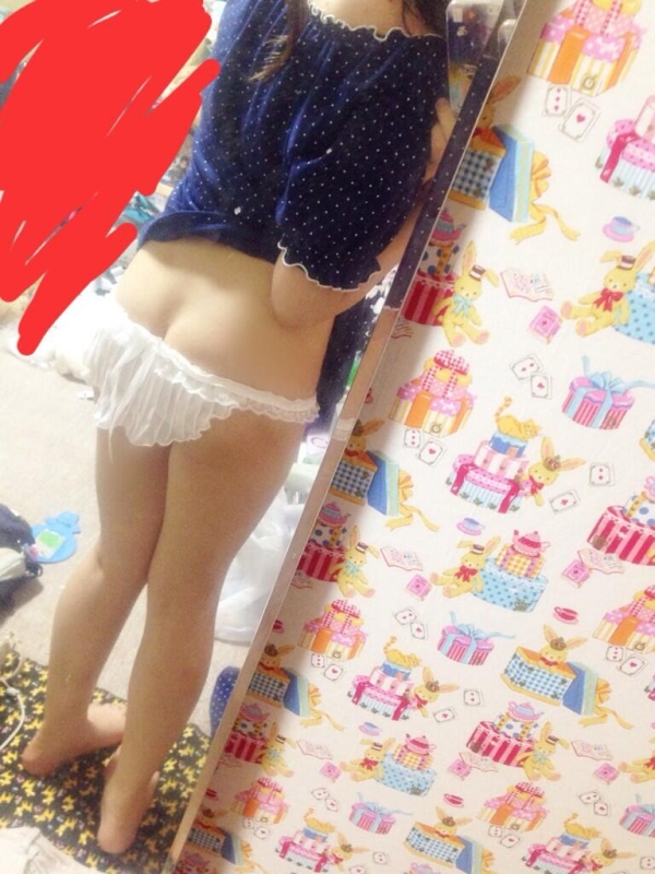 姿見を使ってエッチな自撮りをしてる女の子のエロ画像! 224 姿見を使ってエッチな自撮りをしてる女の子のエロ画像! 223 img 690b1c59aec82