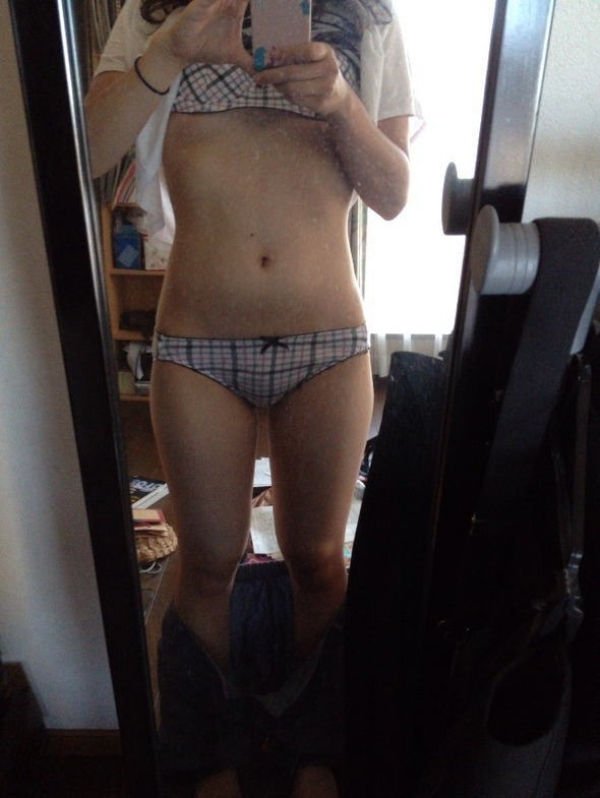 姿見を使ってエッチな自撮りをしてる女の子のエロ画像! 268 姿見を使ってエッチな自撮りをしてる女の子のエロ画像! 267 img 690b1c5c57869