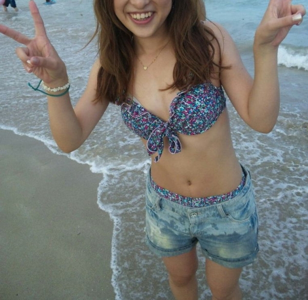 水着の隙間から乳首がチラ見えしちゃいそうなほど貧乳の女の子のエロ画像! 210 水着の隙間から乳首がチラ見えしちゃいそうなほど貧乳の女の子のエロ画像! 209 img 690c89e9b24b2