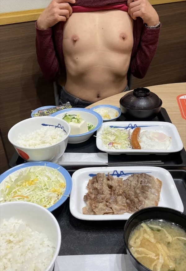 店内で撮影された露出女性のエロ画像 - 性癖エロ画像 センギリ 130 店内で撮影された露出女性のエロ画像 - 性癖エロ画像 センギリ 129 img 6916ddefa5abe