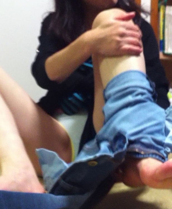 だらしない格好でお家でくつろいでる女の子の画像!生活感がいいねw 222 だらしない格好でお家でくつろいでる女の子の画像!生活感がいいねw 221 img 6919b907ca6a9