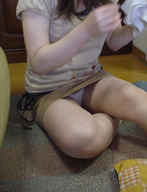 だらしない格好でお家でくつろいでる女の子の画像!生活感がいいねw 266 だらしない格好でお家でくつろいでる女の子の画像!生活感がいいねw 265 img 6919b90a0f2aa