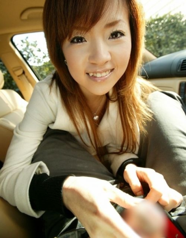 優しい手つきで手コキしてくれる女の子のエロ画像!低刺激が一番気持ちいいw 226 優しい手つきで手コキしてくれる女の子のエロ画像!低刺激が一番気持ちいいw 225 img 6921a1f2c9ce1