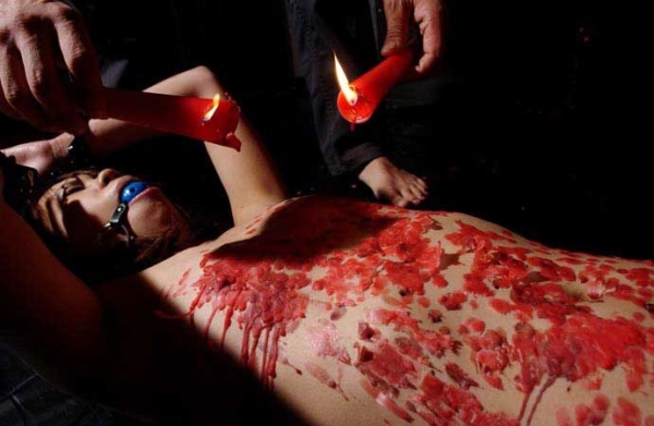 女体にロウソク垂らされてるエロ画像!見てるこっちも痛いんだがw 176 女体にロウソク垂らされてるエロ画像!見てるこっちも痛いんだがw 175 img 69281d66a4d2a