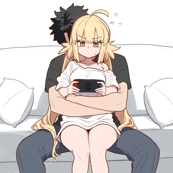 めっちゃ幸せ?! 女の子を膝の上(間)に座らせてイチャイチャ&ラブラブ…してる画像♪ 20 めっちゃ幸せ?! 女の子を膝の上(間)に座らせてイチャイチャ&ラブラブ…してる画像♪ 19 img 692a87fa0aead