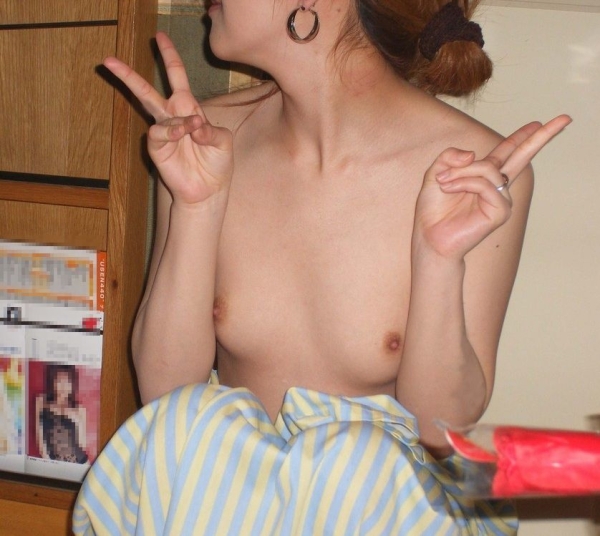 お家ではトップレスで過ごしてる女の子のエロ画像!ブラの締め付け嫌だよなw 206 お家ではトップレスで過ごしてる女の子のエロ画像!ブラの締め付け嫌だよなw 205 img 69354c70b3c7a