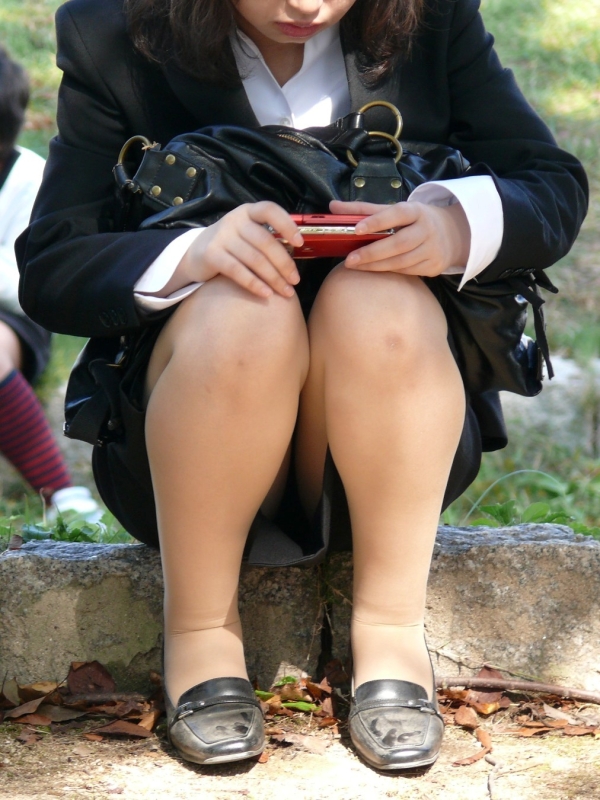 座ってパンチラしてるOLさんのエロ画像!スカート短かすぎだろw 158 座ってパンチラしてるOLさんのエロ画像!スカート短かすぎだろw 157 img 6935689041639