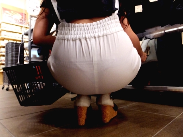 スカート越しにおぱんつが見えてる女の子のエロ画像!これはわざとなのか? 192 スカート越しにおぱんつが見えてる女の子のエロ画像!これはわざとなのか? 191 img 693fd84a6b1b9