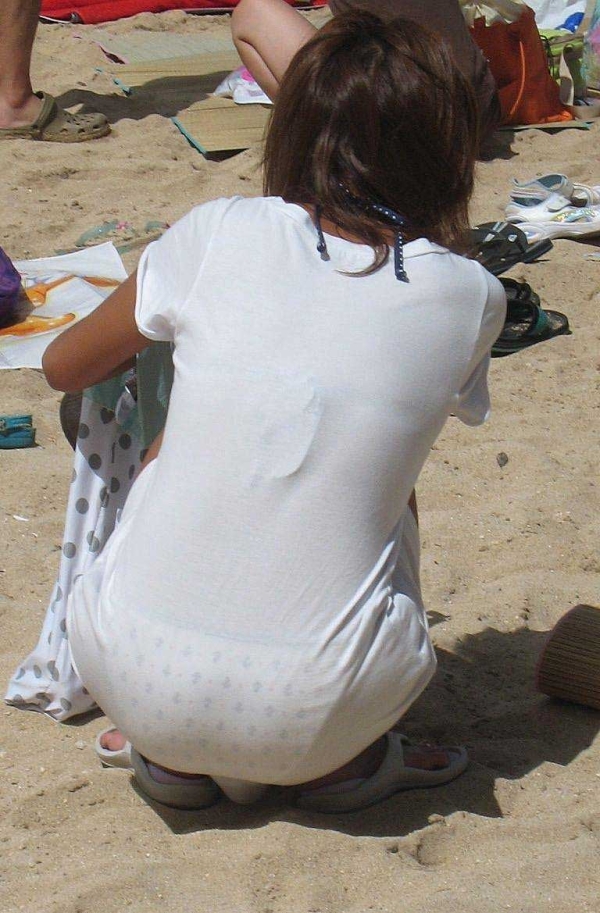 スカート越しにおぱんつが見えてる女の子のエロ画像!これはわざとなのか? 200 スカート越しにおぱんつが見えてる女の子のエロ画像!これはわざとなのか? 199 img 693fd84ad5695