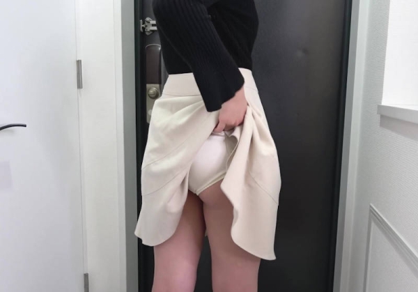 たくし上げてパンツ見せますエロ画像 - 性癖エロ画像 センギリ 68 たくし上げてパンツ見せますエロ画像 - 性癖エロ画像 センギリ 67 img 695bc02c0c82c