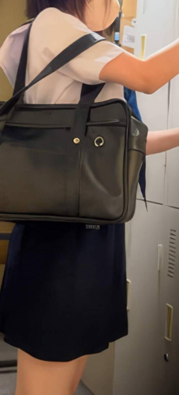 ロッカーで着替えるエロ画像 - 性癖エロ画像 センギリ 76 ロッカーで着替えるエロ画像 - 性癖エロ画像 センギリ 75 img 695e633375cf9