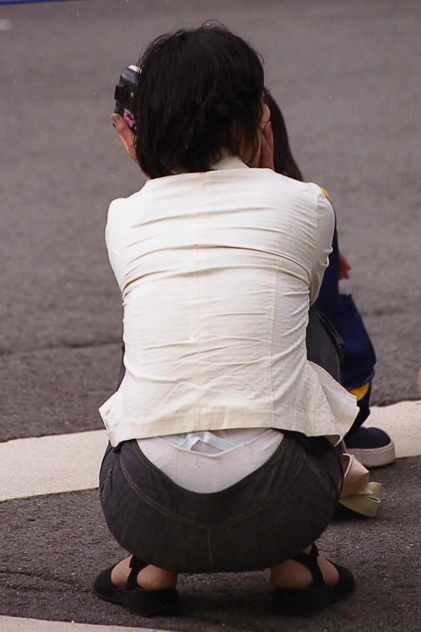 子連れママさんのパンチラ画像!忙しい隙をついてパシャりw 160 子連れママさんのパンチラ画像!忙しい隙をついてパシャりw 159 img 695f988bee9e6