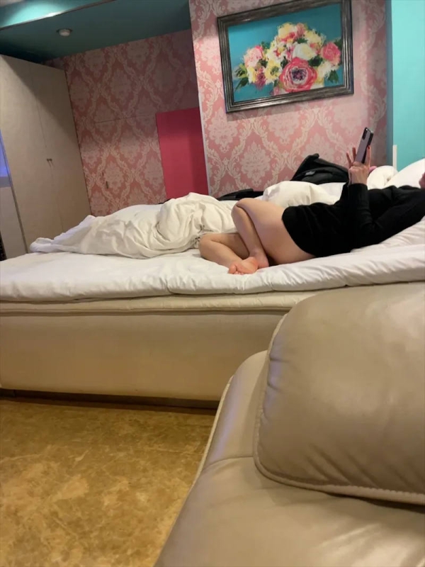 ラブホベッドのエロ画像 - 性癖エロ画像 センギリ 68 ラブホベッドのエロ画像 - 性癖エロ画像 センギリ 67 img 695fb4b2565fc