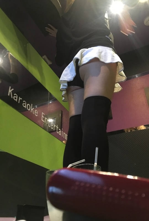 カラオケはパンチラするエロ画像 - 性癖エロ画像 センギリ 52 カラオケはパンチラするエロ画像 - 性癖エロ画像 センギリ 51 img 6963a91e2ad21