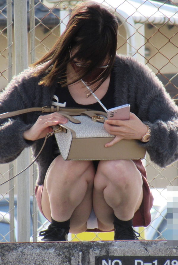 パンチラ奥さんの画像集 - 性癖エロ画像 センギリ 6 パンチラ奥さんの画像集 - 性癖エロ画像 センギリ 5 img 699e70ca26f7f