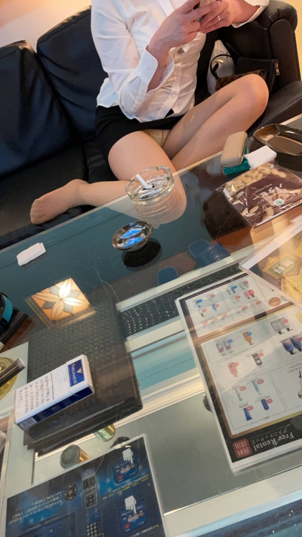 パンチラ奥さんの画像集 - 性癖エロ画像 センギリ 28 パンチラ奥さんの画像集 - 性癖エロ画像 センギリ 27 img 699e70d2a3fc3