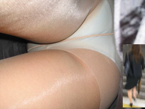 お仕事頑張ってるOLさんのパンツを逆さ撮りしたエロ画像! 296 お仕事頑張ってるOLさんのパンツを逆さ撮りしたエロ画像! 295 img 69a40a66c3619