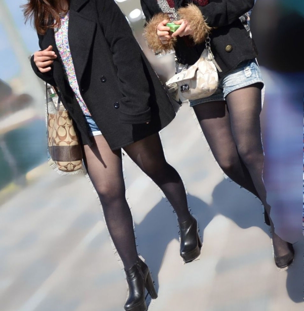 ショートパンツの下にパンストやタイツを穿いてる女の子のエロ画像! 196 ショートパンツの下にパンストやタイツを穿いてる女の子のエロ画像! 195 img 69a6c9b431646