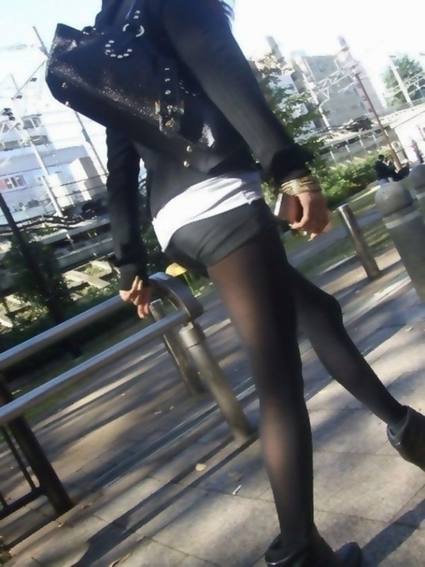 ショートパンツの下にパンストやタイツを穿いてる女の子のエロ画像! 210 ショートパンツの下にパンストやタイツを穿いてる女の子のエロ画像! 209 img 69a6c9b5506f2