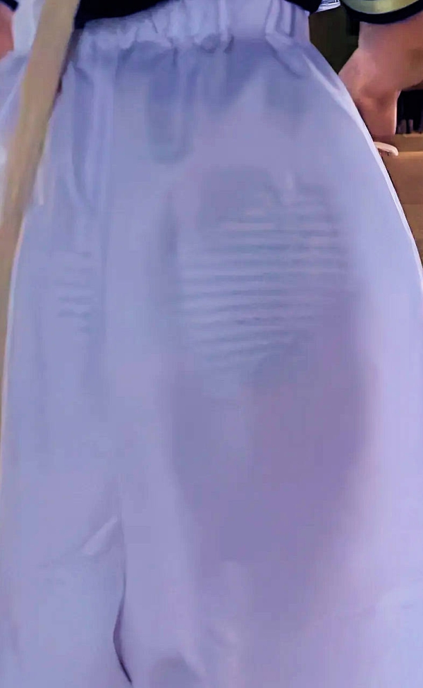 透けパン仕様コスプレイヤーのエロ画像 18 透けパン仕様コスプレイヤーのエロ画像 17 img 69b62af8c5108