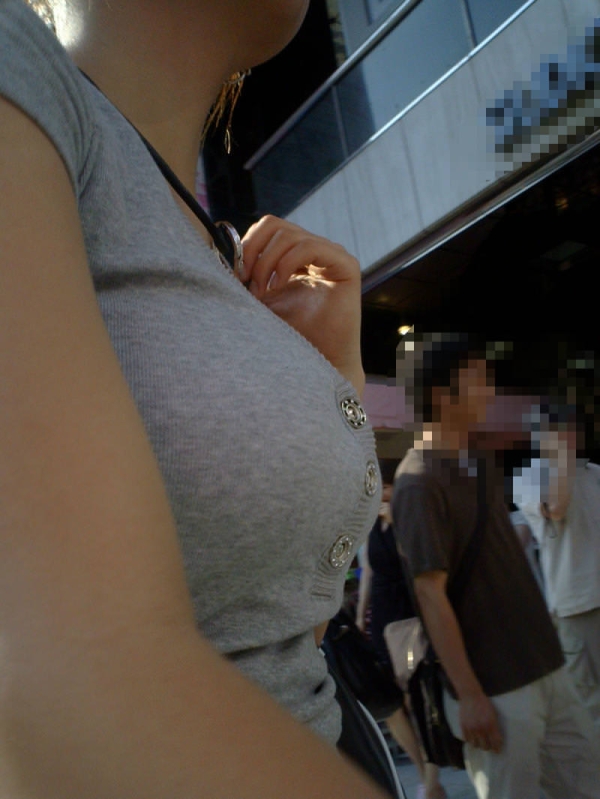 いつでも見放題の素人の街撮り着衣おっぱい画像 | 素人エロ画像やったる夫 40 いつでも見放題の素人の街撮り着衣おっぱい画像 | 素人エロ画像やったる夫 39 img 69b7ecf499977
