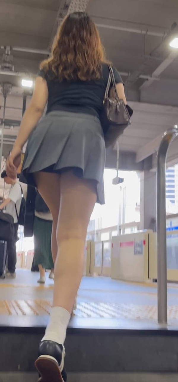 今時ミニスカ女子大生画像集 96 今時ミニスカ女子大生画像集 95 img 69bd4f39c61ac