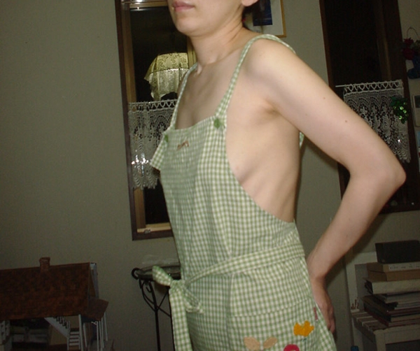 熟女が裸エプロン姿になってるエロ画像!奥さんなのか家政婦なのかw 210 熟女が裸エプロン姿になってるエロ画像!奥さんなのか家政婦なのかw 209 img 69be84b29493f