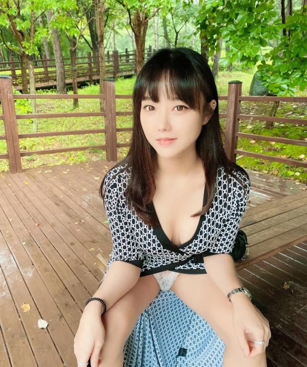 清楚系で抜くエロ画像 52 清楚系で抜くエロ画像 51 img 69c0b70fe7c8c