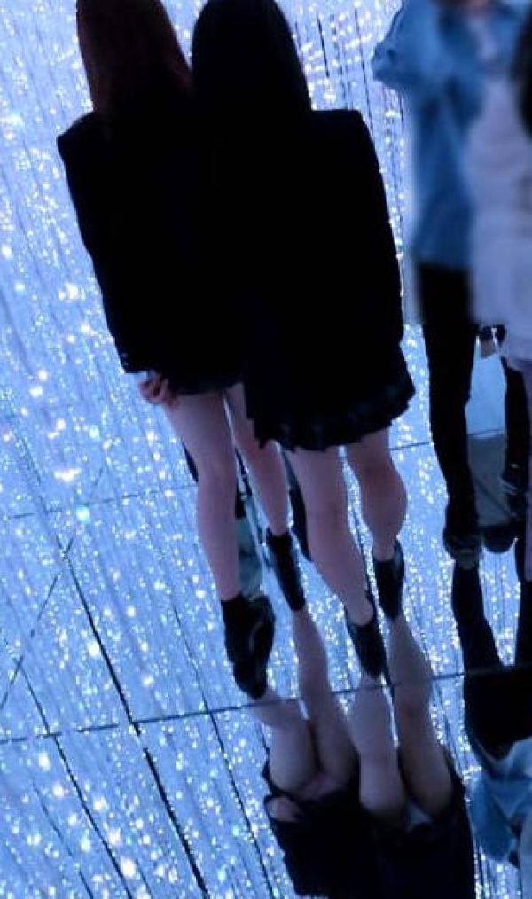 仲良し2人組のパンチラエロ画像 118 仲良し2人組のパンチラエロ画像 117 img 69c3e6b391cd9