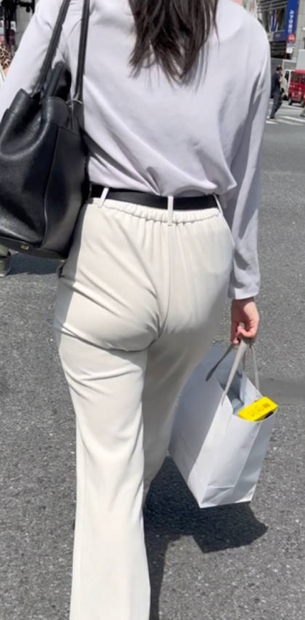 パンツOLのお尻エロ過ぎだろ画像 16 パンツOLのお尻エロ過ぎだろ画像 15 img 69c9d557da686